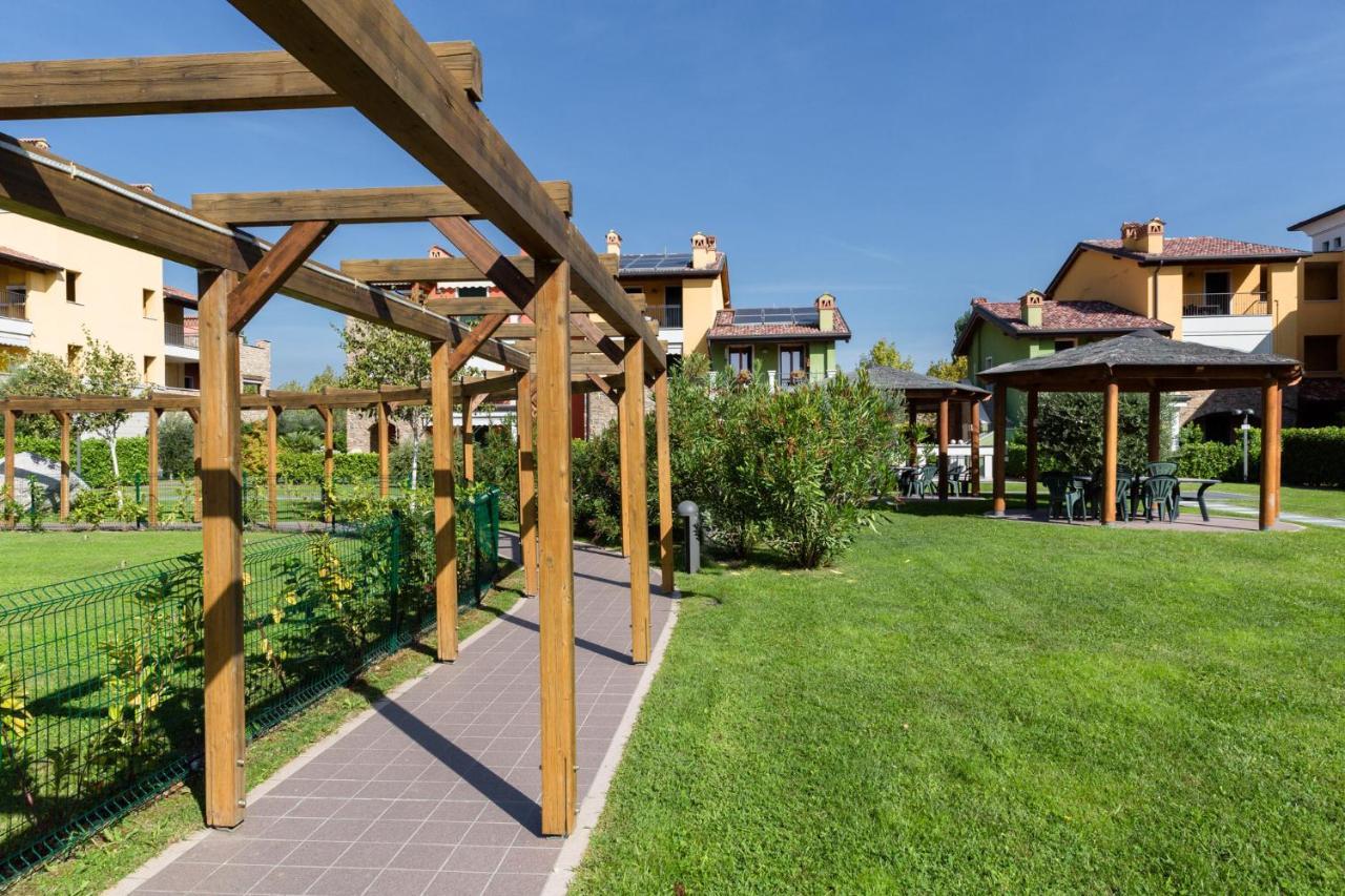 Appartamento Corina Sirmione Ngoại thất bức ảnh