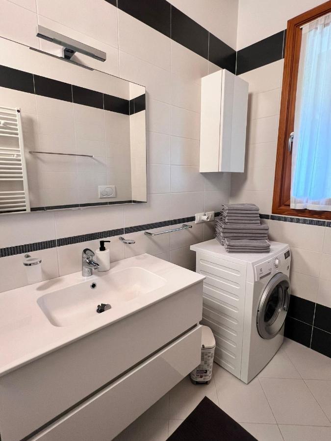 Appartamento Corina Sirmione Ngoại thất bức ảnh